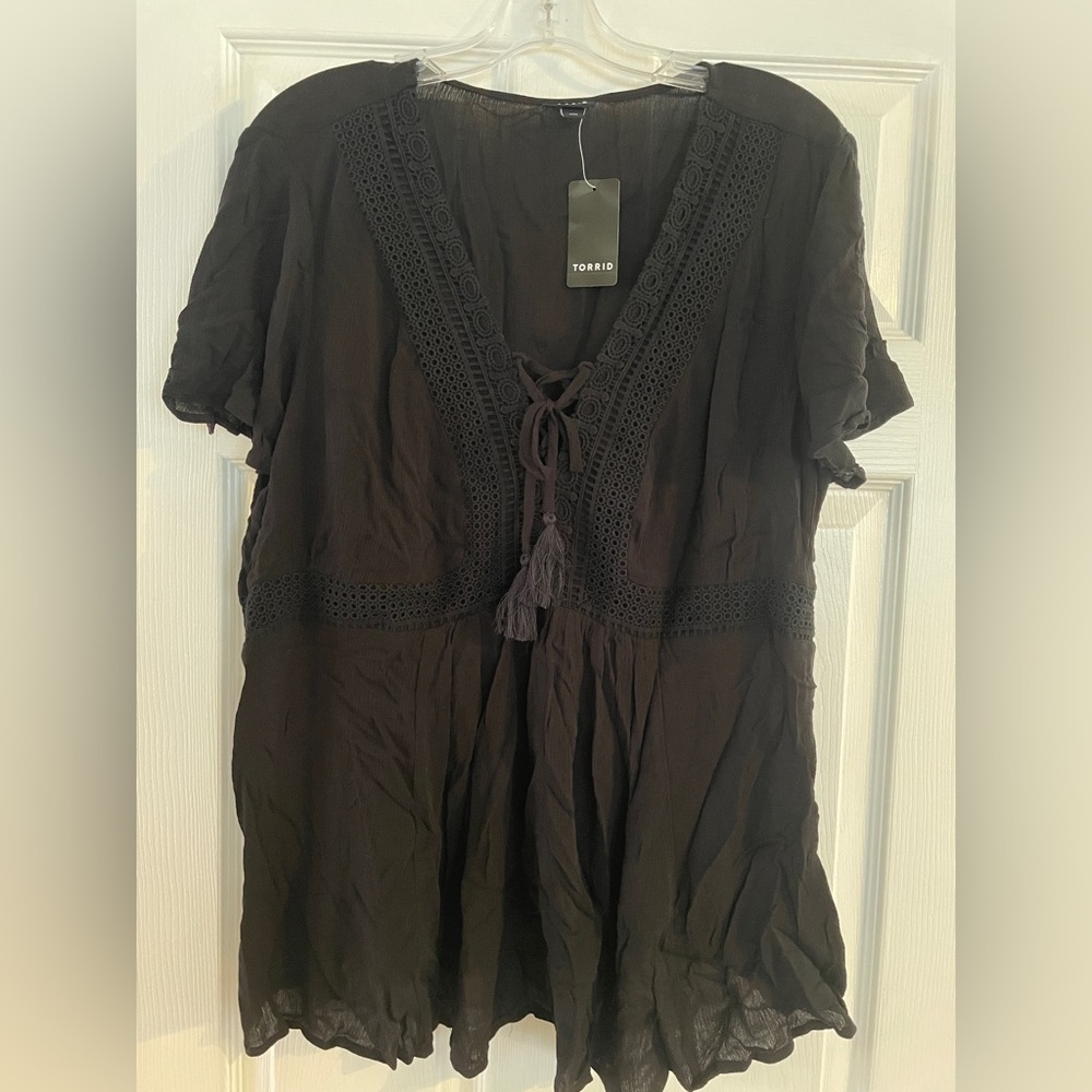Babydoll Crinkle Gauze Crochet Inset
Lace-Up